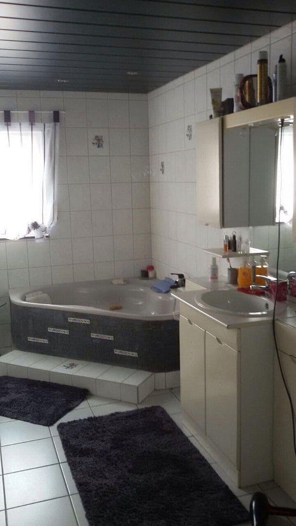Pronájem bytu 3+kk 119 m², Bermbacher Weg 8, Weilburg, Hessen Pronájem bytu 3+kk 119 m², Bermbacher Weg 8, Weilburg, Hessen