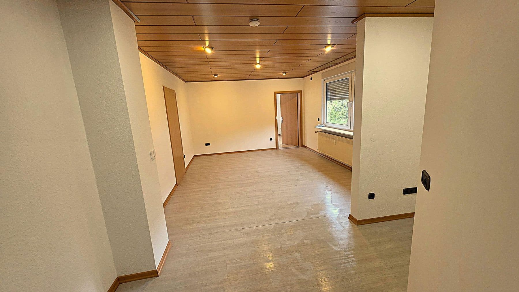 Pronájem bytu 2+1 44 m², Mudersbach, Porýní-Falc Pronájem bytu 2+1 44 m², Mudersbach, Porýní-Falc