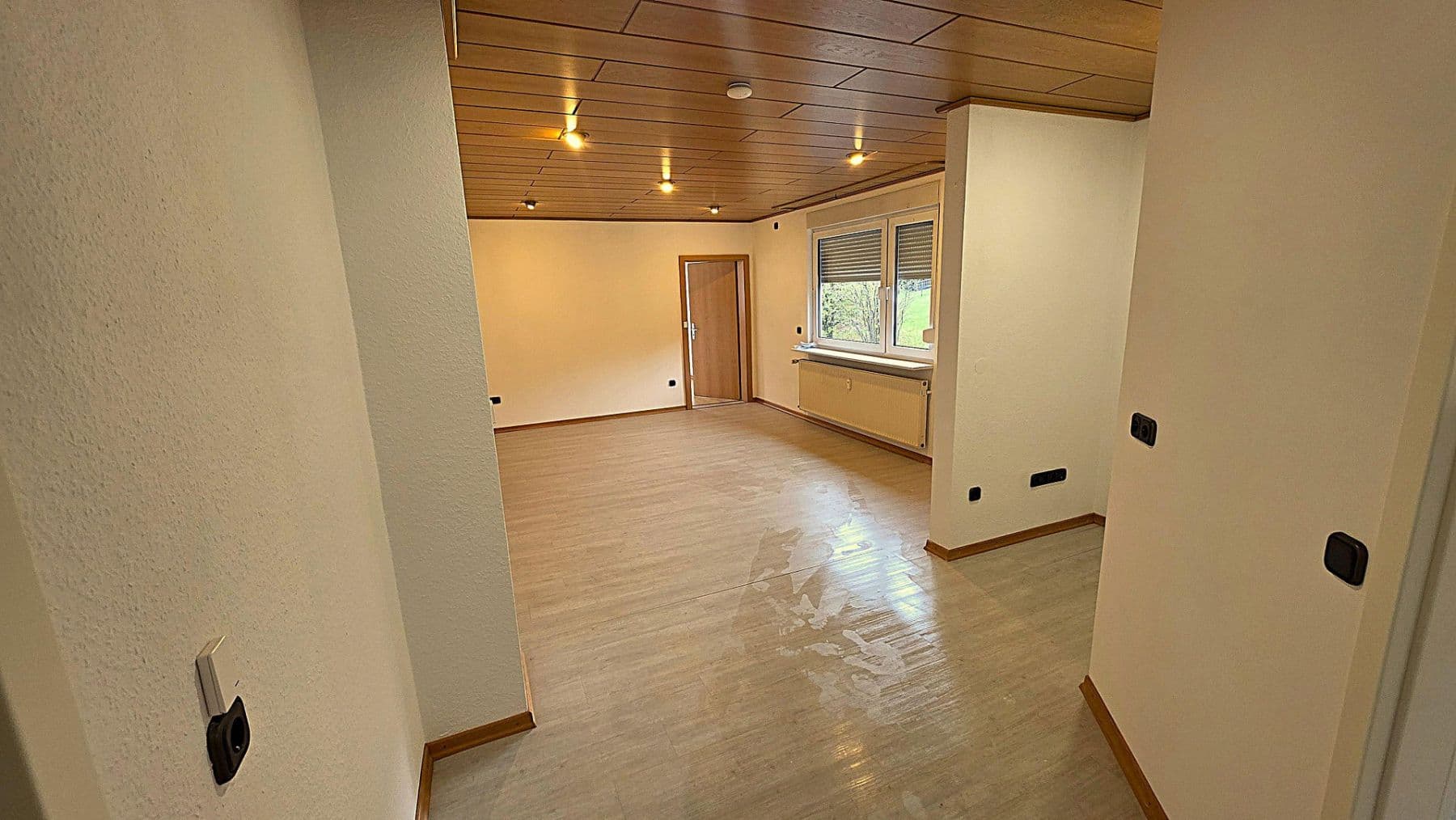 Pronájem bytu 2+1 44 m², Mudersbach, Porýní-Falc Pronájem bytu 2+1 44 m², Mudersbach, Porýní-Falc