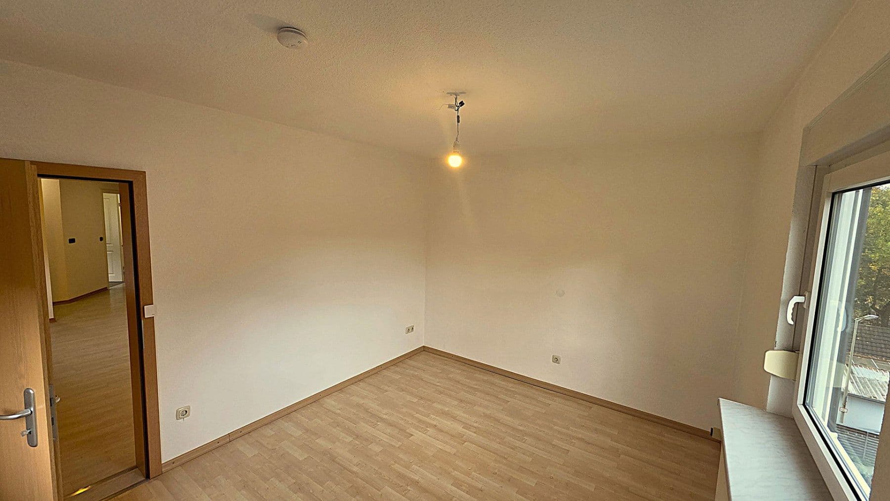 Pronájem bytu 2+1 44 m², Mudersbach, Porýní-Falc Pronájem bytu 2+1 44 m², Mudersbach, Porýní-Falc