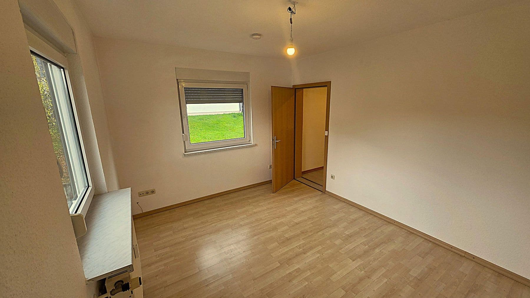 Pronájem bytu 2+1 44 m², Mudersbach, Porýní-Falc Pronájem bytu 2+1 44 m², Mudersbach, Porýní-Falc