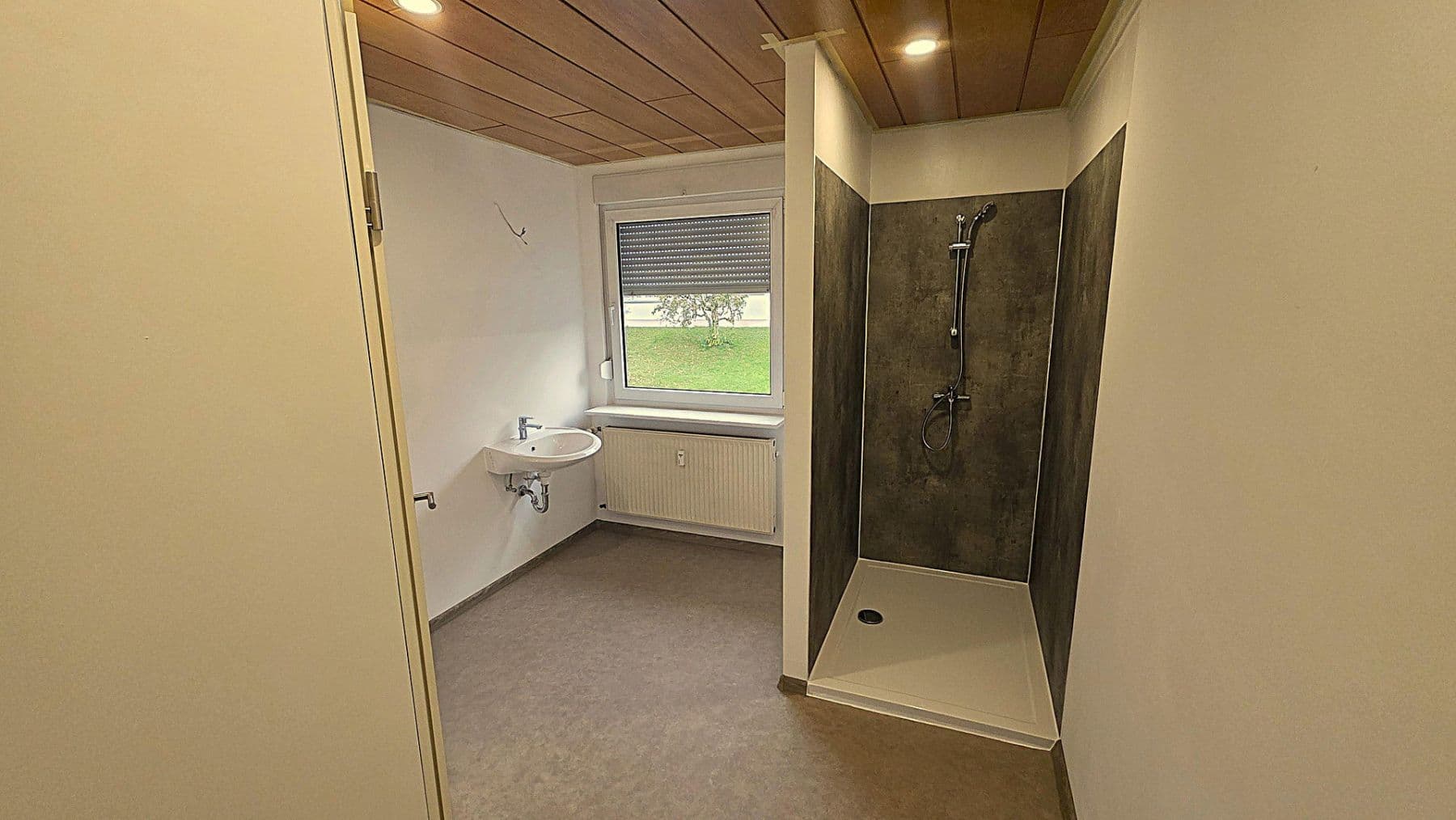 Pronájem bytu 2+1 44 m², Mudersbach, Porýní-Falc Pronájem bytu 2+1 44 m², Mudersbach, Porýní-Falc