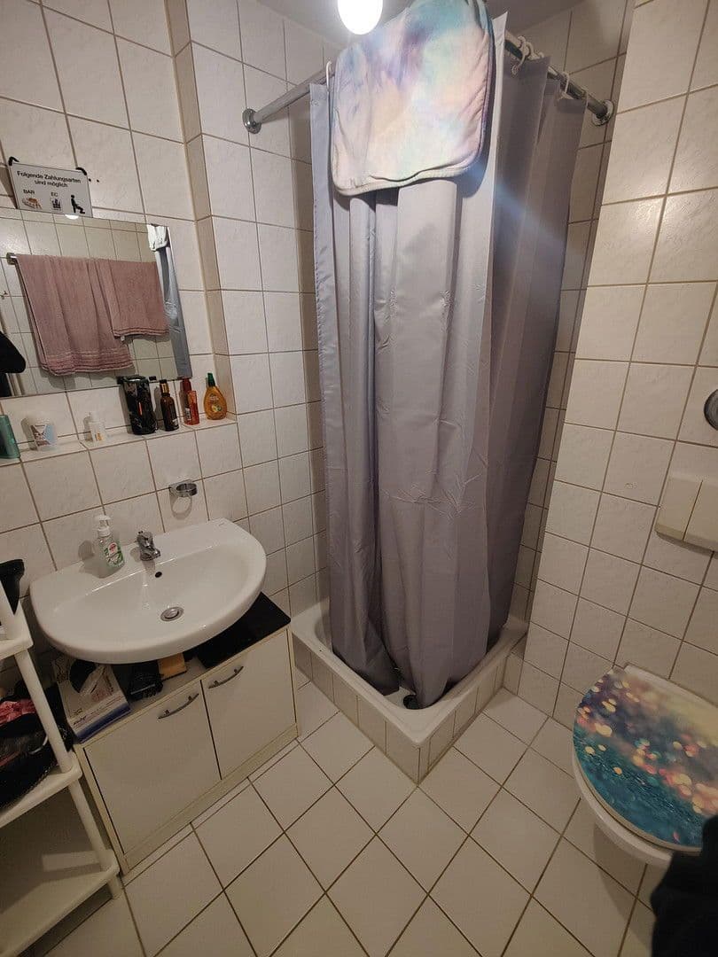 Pronájem bytu 1+1 28 m², Wendlingen am Neckar, Bádensko-Württembersko Pronájem bytu 1+1 28 m², Wendlingen am Neckar, Bádensko-Württembersko