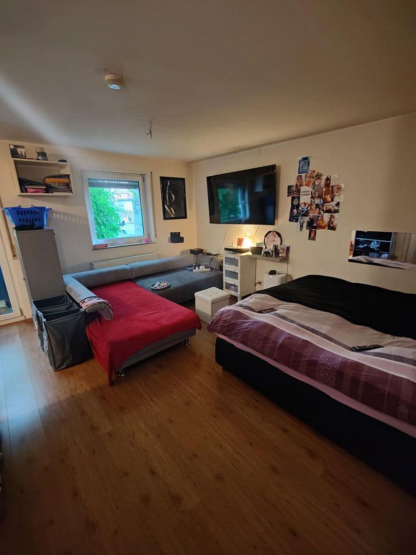 Pronájem bytu 1+1 28 m², Wendlingen am Neckar, Bádensko-Württembersko Pronájem bytu 1+1 28 m², Wendlingen am Neckar, Bádensko-Württembersko