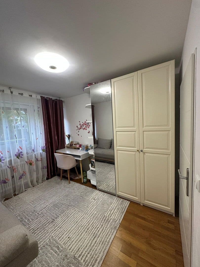 Prodej bytu 4+1 91 m², Germering, Bavorsko Prodej bytu 4+1 91 m², Germering, Bavorsko