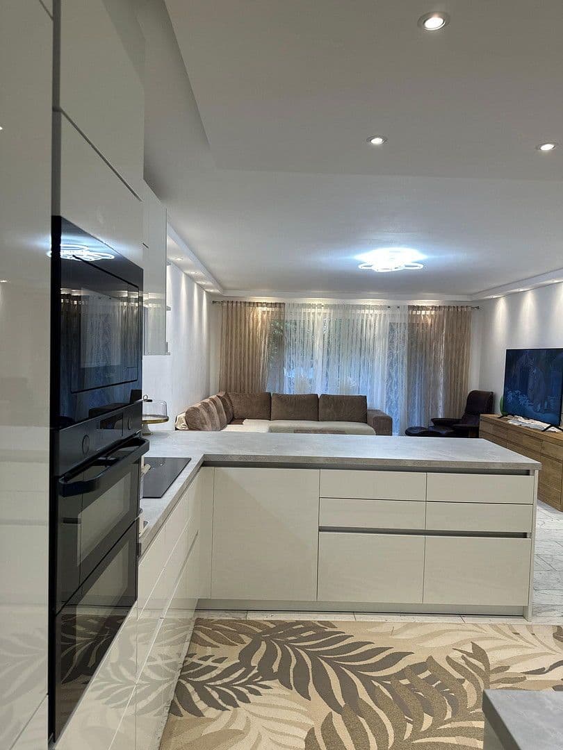 Prodej bytu 4+1 91 m², Germering, Bavorsko Prodej bytu 4+1 91 m², Germering, Bavorsko