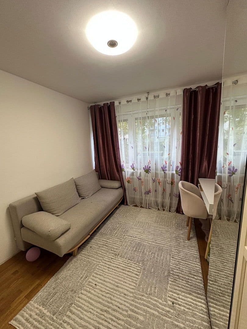 Prodej bytu 4+1 91 m², Germering, Bavorsko Prodej bytu 4+1 91 m², Germering, Bavorsko