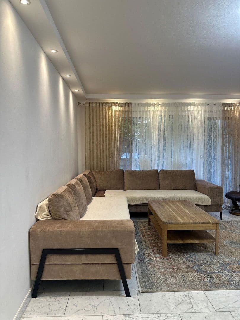 Prodej bytu 4+1 91 m², Germering, Bavorsko Prodej bytu 4+1 91 m², Germering, Bavorsko