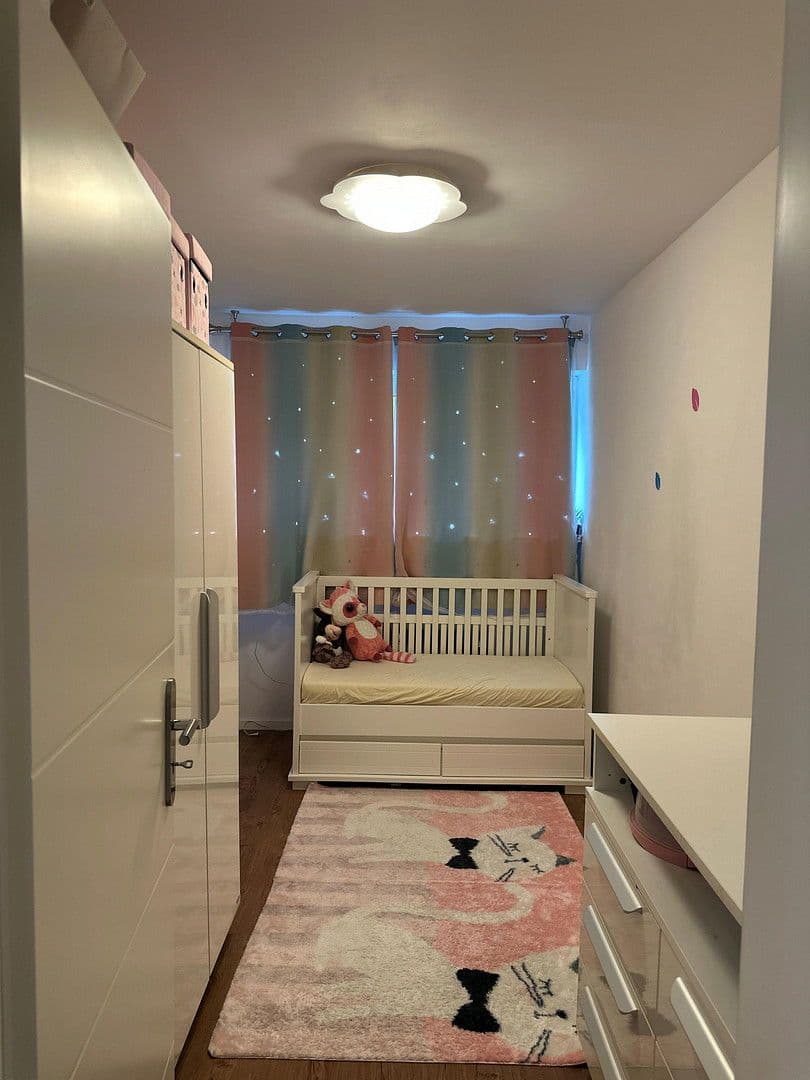 Prodej bytu 4+1 91 m², Germering, Bavorsko Prodej bytu 4+1 91 m², Germering, Bavorsko