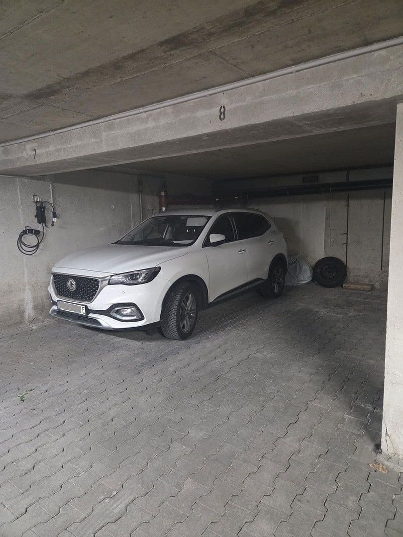 Prodej bytu 4+1 91 m², Germering, Bavorsko Prodej bytu 4+1 91 m², Germering, Bavorsko