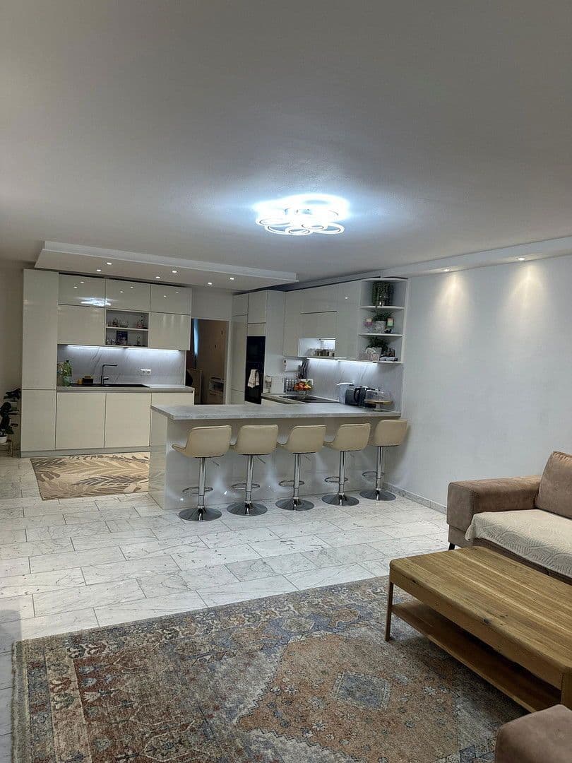 Prodej bytu 4+1 91 m², Germering, Bavorsko Prodej bytu 4+1 91 m², Germering, Bavorsko