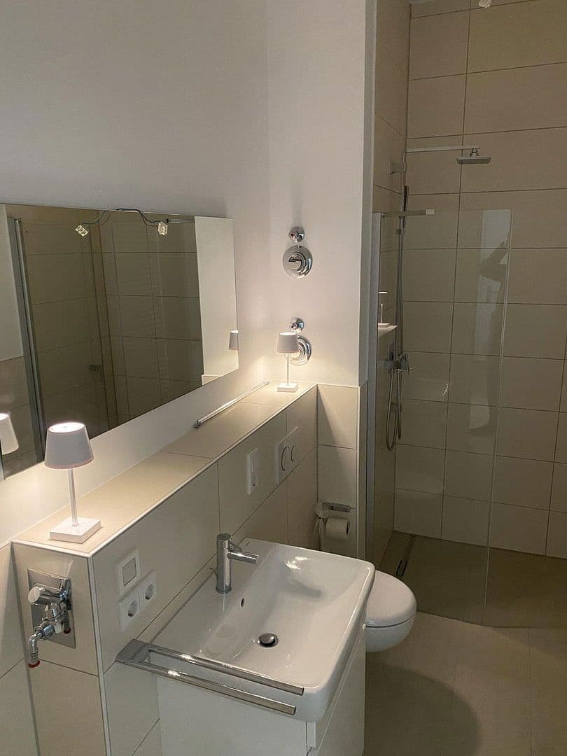 Pronájem bytu 2+1 53 m², Bayreuther Straße 20, Nürnberg, Bavorsko Pronájem bytu 2+1 53 m², Bayreuther Straße 20, Nürnberg, Bavorsko