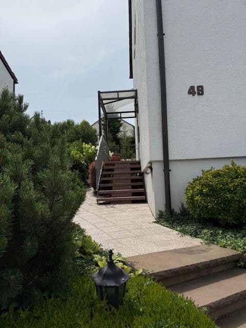 Prodej domu 125 m², pozemek 390 m², Panoramastraße 49, Schwaikheim, Bádensko-Württembersko Prodej domu 125 m², pozemek 390 m², Panoramastraße 49, Schwaikheim, Bádensko-Württembersko