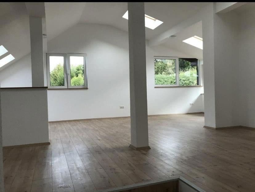 Prodej domu 261 m², pozemek 660 m², Bühlertal, Bádensko-Württembersko Prodej domu 261 m², pozemek 660 m², Bühlertal, Bádensko-Württembersko