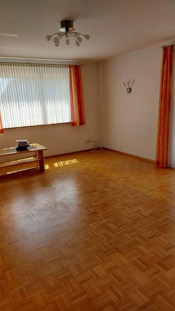 Prodej domu 125 m², pozemek 2.000 m², Schömberg, Bádensko-Württembersko Prodej domu 125 m², pozemek 2.000 m², Schömberg, Bádensko-Württembersko