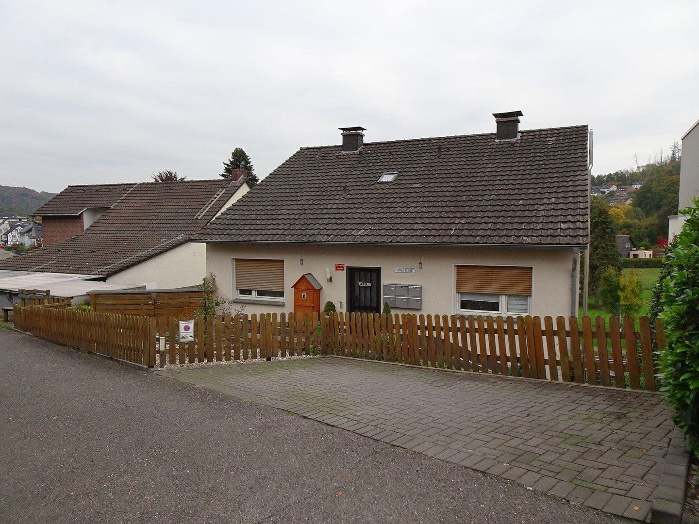 Prodej domu 388 m², pozemek 463 m², Overath, Severní Porýní-Vestfálsko Prodej domu 388 m², pozemek 463 m², Overath, Severní Porýní-Vestfálsko