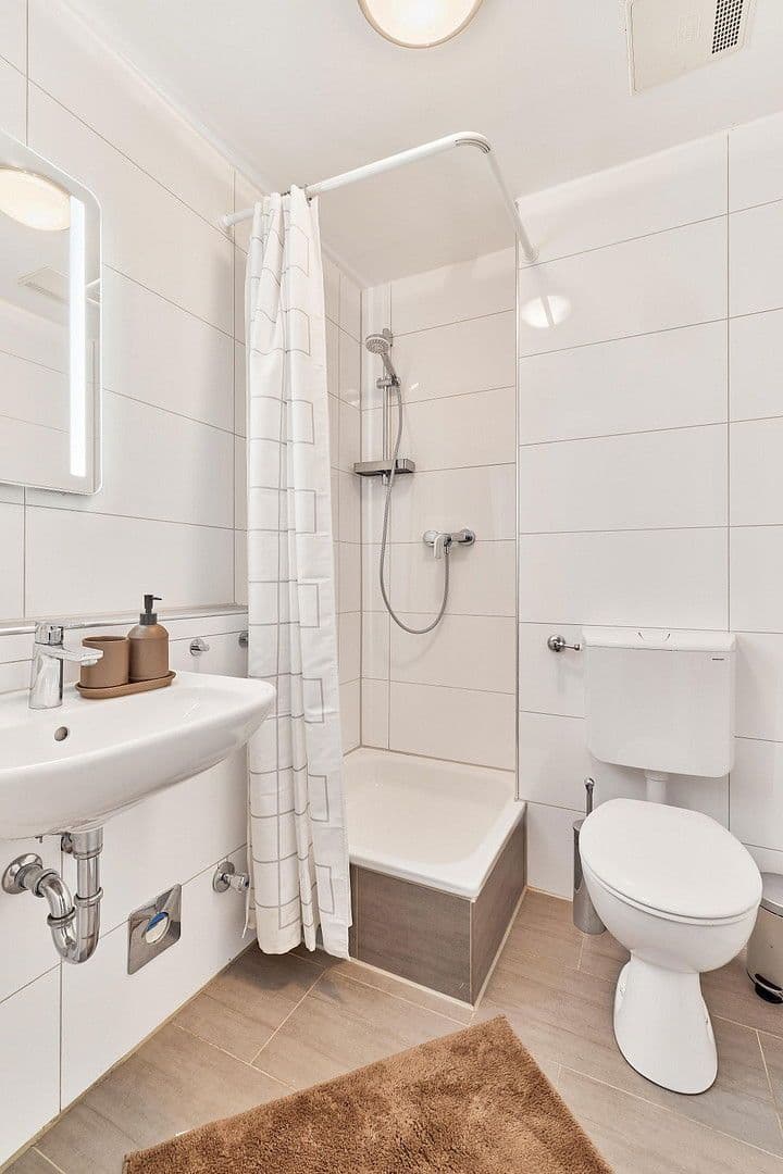 Pronájem bytu 1+1 21 m², Kaiserslautern, Porýní-Falc Pronájem bytu 1+1 21 m², Kaiserslautern, Porýní-Falc