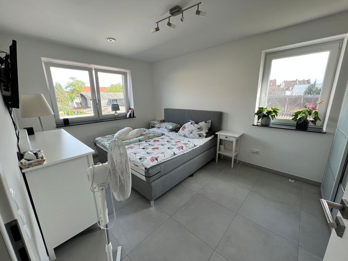 Pronájem bytu 3+1 93 m², An der Johanniskirche 13, Hildesheim, Dolní Sasko Pronájem bytu 3+1 93 m², An der Johanniskirche 13, Hildesheim, Dolní Sasko