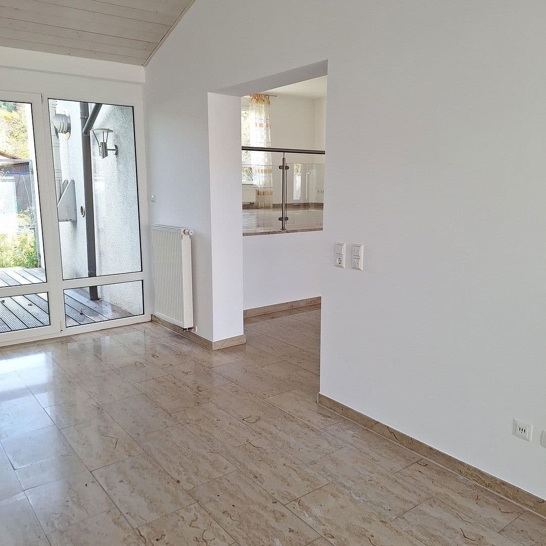 Prodej domu 282 m², pozemek 455 m², Hauptstuhl, Porýní-Falc Prodej domu 282 m², pozemek 455 m², Hauptstuhl, Porýní-Falc