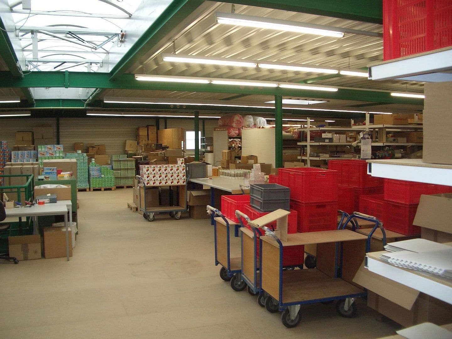 Pronájem nebytového prostoru 2.000 m², Uhlmannstrasse 42, Laupheim, Bádensko-Württembersko Pronájem nebytového prostoru 2.000 m², Uhlmannstrasse 42, Laupheim, Bádensko-Württembersko