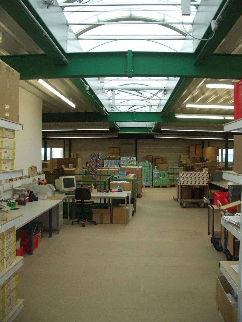 Pronájem nebytového prostoru 2.000 m², Uhlmannstrasse 42, Laupheim, Bádensko-Württembersko Pronájem nebytového prostoru 2.000 m², Uhlmannstrasse 42, Laupheim, Bádensko-Württembersko