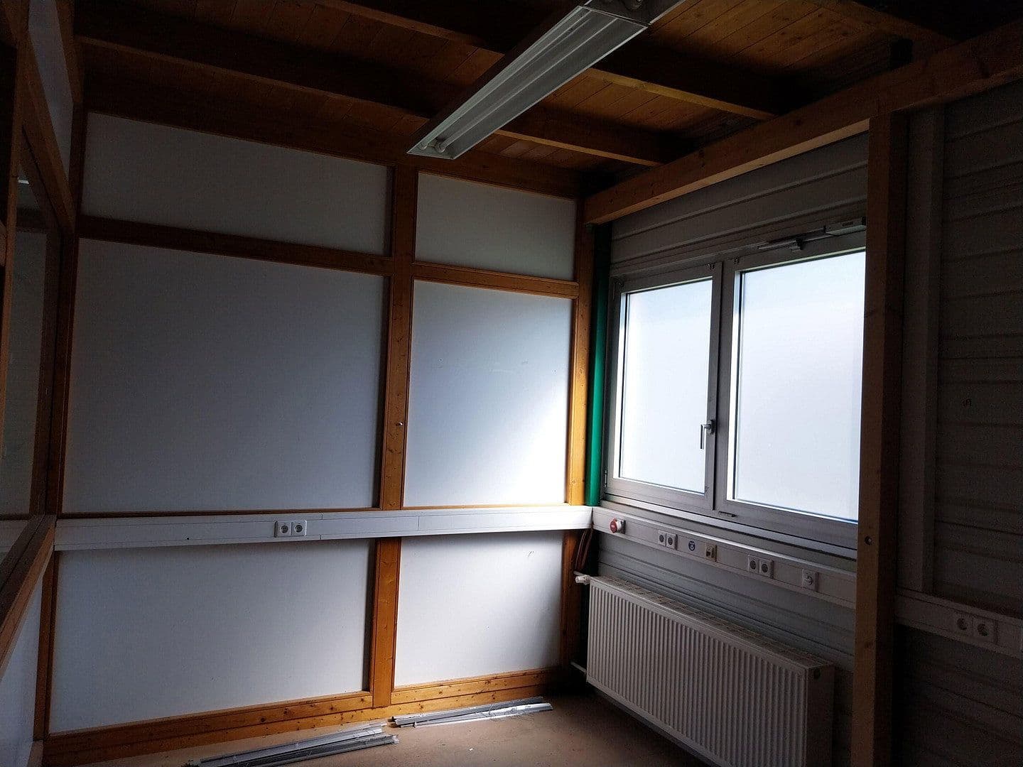 Pronájem nebytového prostoru 2.000 m², Uhlmannstrasse 42, Laupheim, Bádensko-Württembersko Pronájem nebytového prostoru 2.000 m², Uhlmannstrasse 42, Laupheim, Bádensko-Württembersko