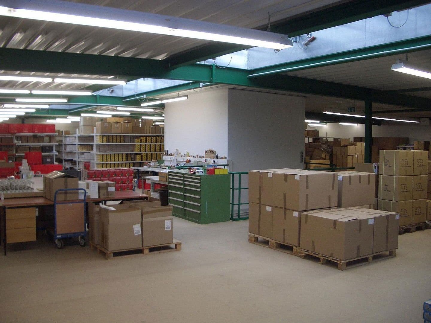 Pronájem nebytového prostoru 2.000 m², Uhlmannstrasse 42, Laupheim, Bádensko-Württembersko Pronájem nebytového prostoru 2.000 m², Uhlmannstrasse 42, Laupheim, Bádensko-Württembersko