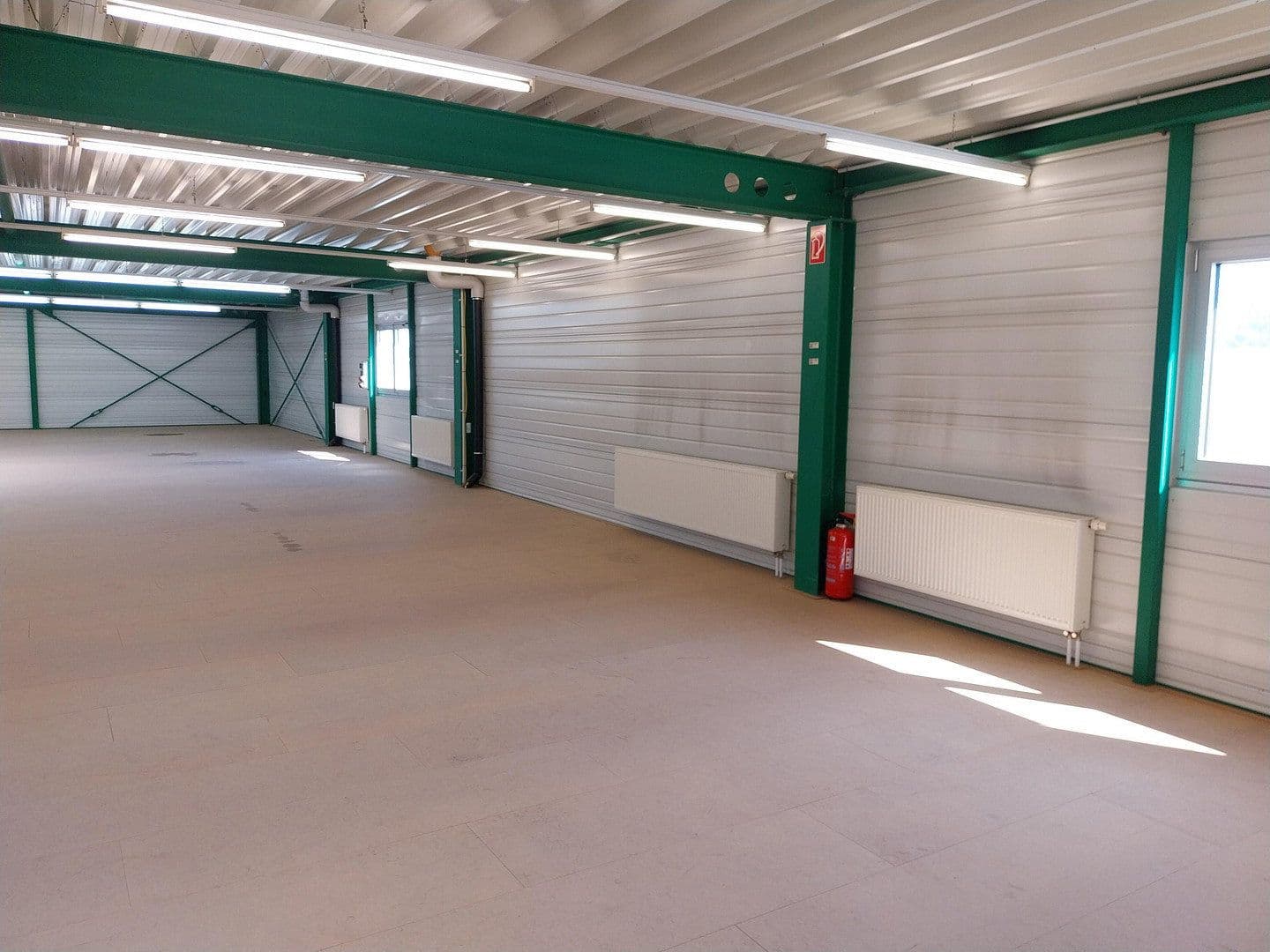 Pronájem nebytového prostoru 2.000 m², Uhlmannstrasse 42, Laupheim, Bádensko-Württembersko Pronájem nebytového prostoru 2.000 m², Uhlmannstrasse 42, Laupheim, Bádensko-Württembersko