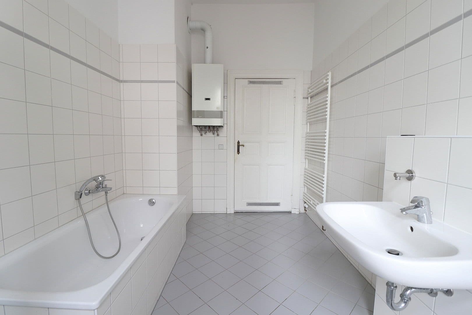 Pronájem bytu 2+1 73 m², Beusselstraße 00, Berlin, Berlín Pronájem bytu 2+1 73 m², Beusselstraße 00, Berlin, Berlín