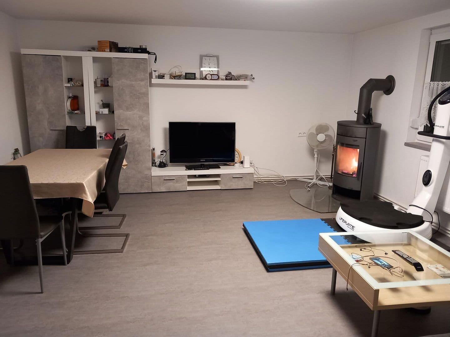 Prodej domu 100 m², pozemek 11.000 m², Grimmen, Mecklenburg-Vorpommern Prodej domu 100 m², pozemek 11.000 m², Grimmen, Mecklenburg-Vorpommern