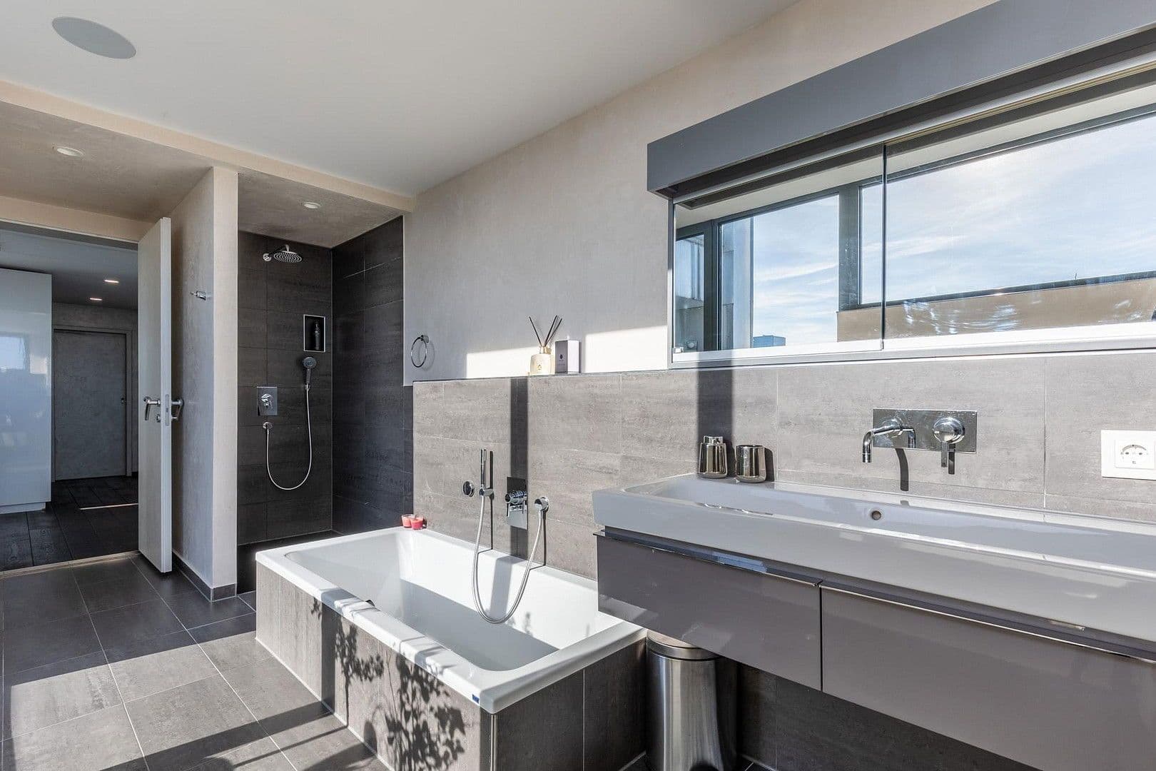 Prodej bytu 5+kk 287 m², Muenchen, Bavorsko Prodej bytu 5+kk 287 m², Muenchen, Bavorsko