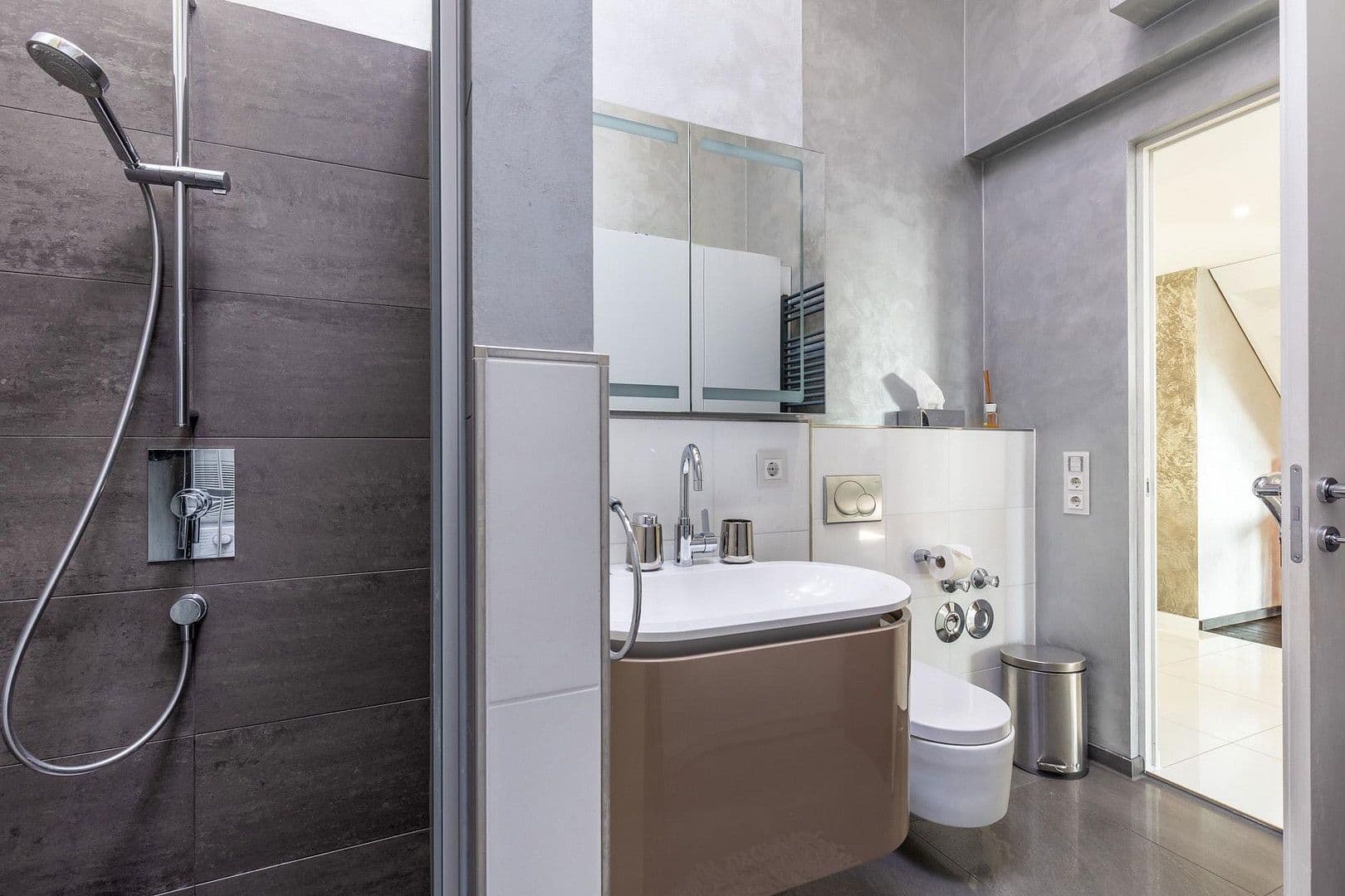 Prodej bytu 5+kk 287 m², Muenchen, Bavorsko Prodej bytu 5+kk 287 m², Muenchen, Bavorsko