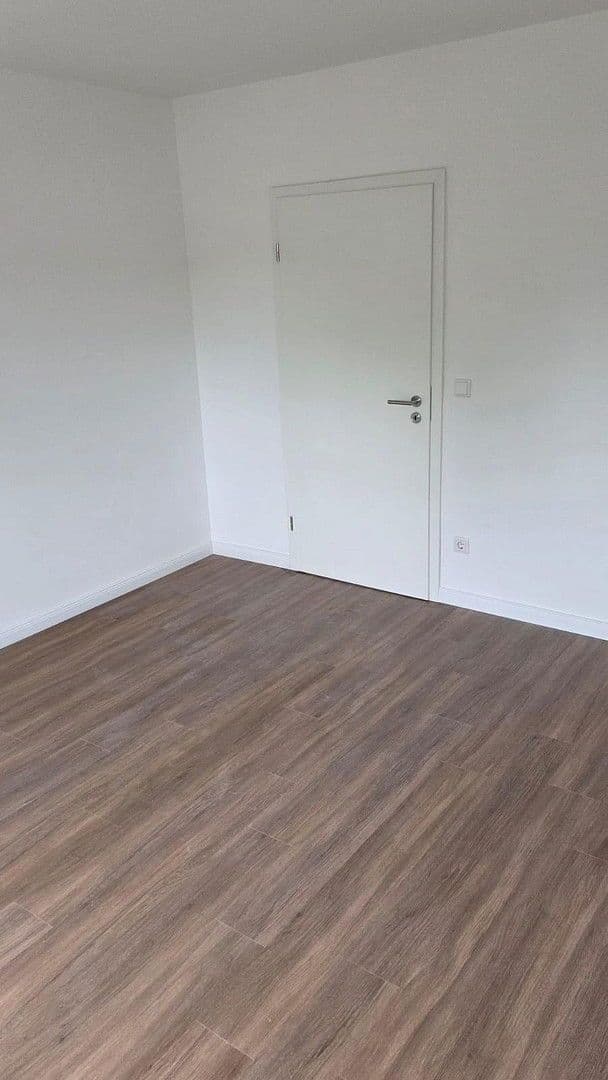 Pronájem bytu 3+1 80 m², Hauptstraße 2a, Schwarzenbruck, Bavorsko Pronájem bytu 3+1 80 m², Hauptstraße 2a, Schwarzenbruck, Bavorsko