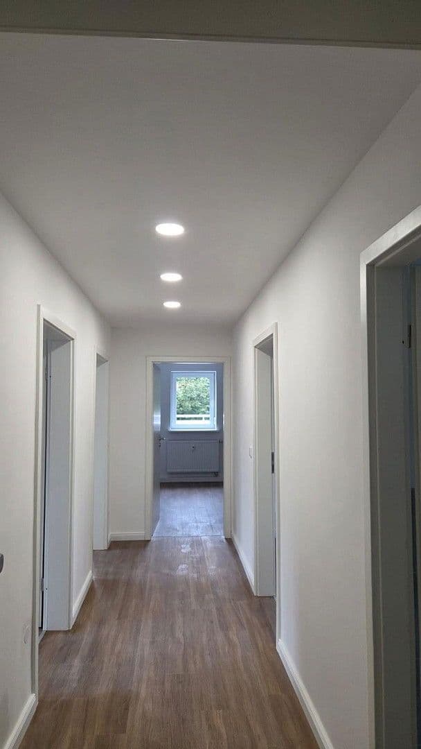 Pronájem bytu 3+1 80 m², Hauptstraße 2a, Schwarzenbruck, Bavorsko Pronájem bytu 3+1 80 m², Hauptstraße 2a, Schwarzenbruck, Bavorsko