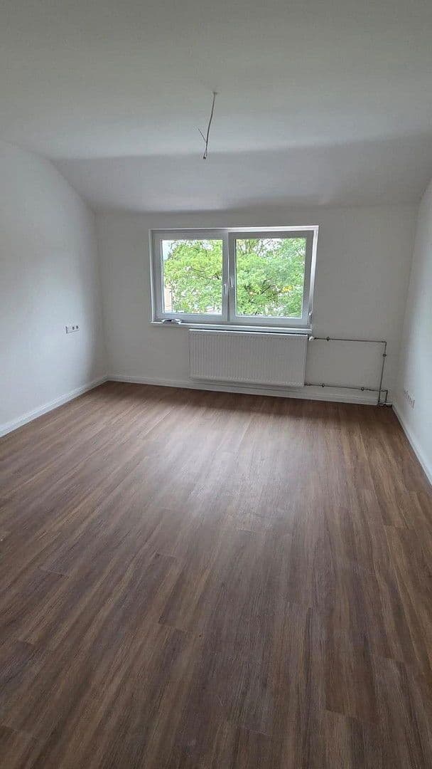 Pronájem bytu 3+1 80 m², Hauptstraße 2a, Schwarzenbruck, Bavorsko Pronájem bytu 3+1 80 m², Hauptstraße 2a, Schwarzenbruck, Bavorsko