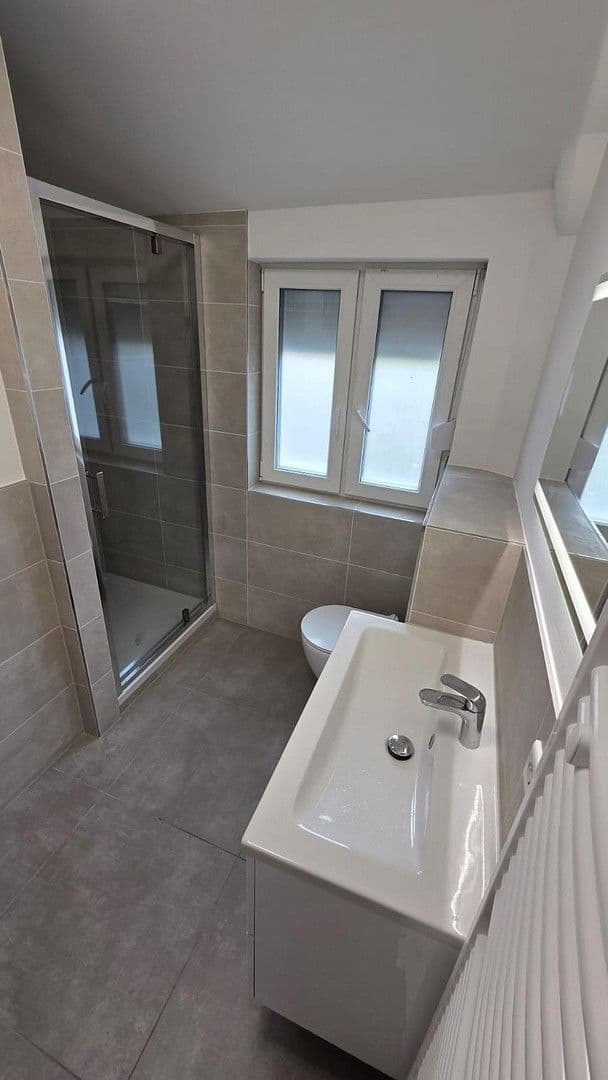 Pronájem bytu 3+1 80 m², Hauptstraße 2a, Schwarzenbruck, Bavorsko Pronájem bytu 3+1 80 m², Hauptstraße 2a, Schwarzenbruck, Bavorsko
