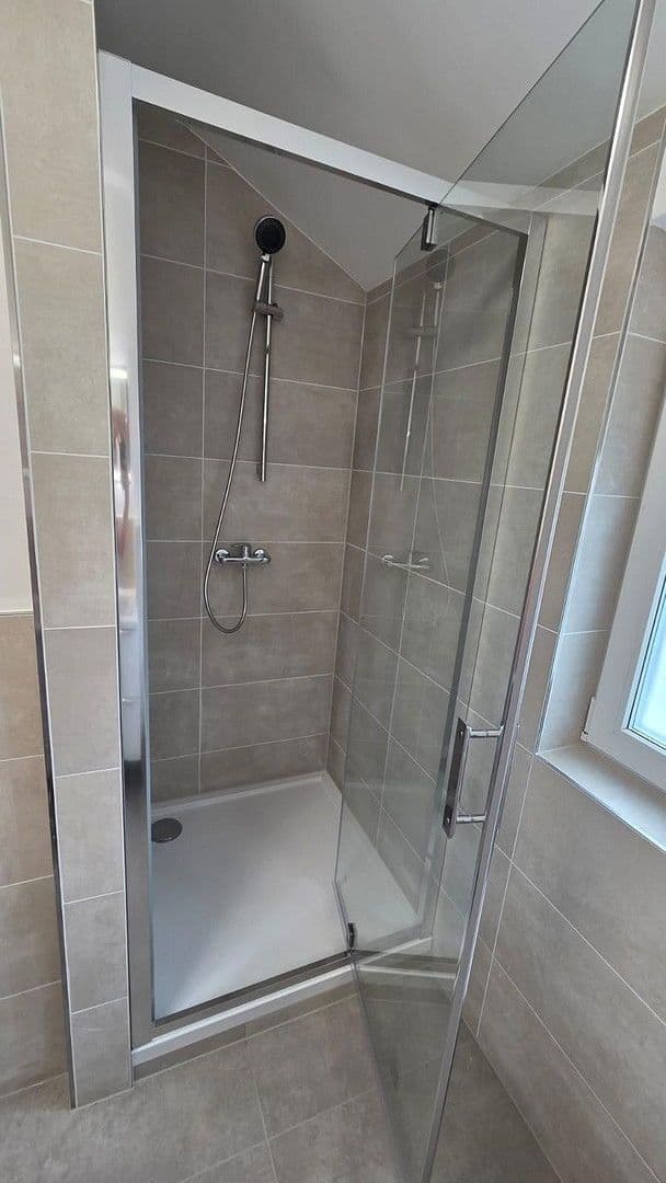 Pronájem bytu 3+1 80 m², Hauptstraße 2a, Schwarzenbruck, Bavorsko Pronájem bytu 3+1 80 m², Hauptstraße 2a, Schwarzenbruck, Bavorsko
