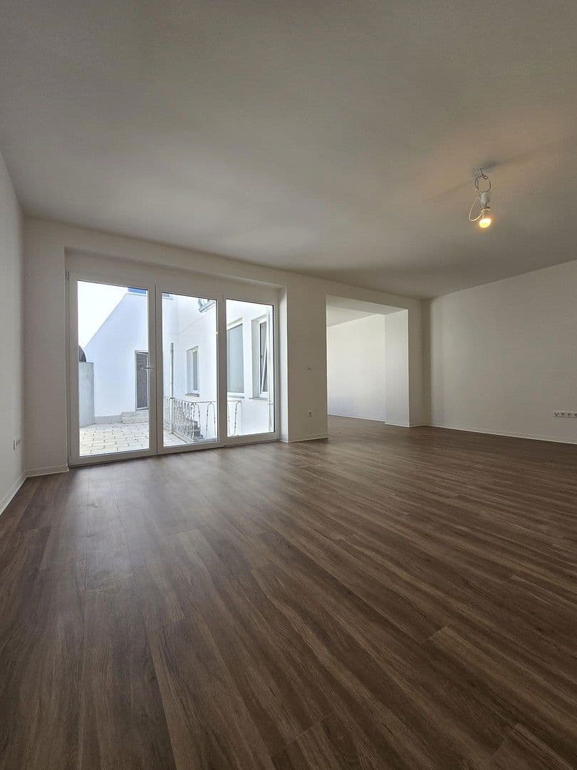 Prodej domu 156 m², pozemek 140 m², Frechen, Severní Porýní-Vestfálsko Prodej domu 156 m², pozemek 140 m², Frechen, Severní Porýní-Vestfálsko