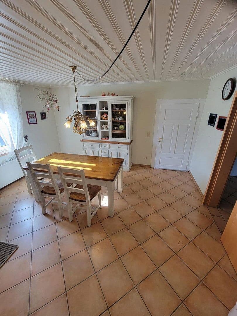 Prodej domu 245 m², pozemek 2.500 m², Woppenroth, Porýní-Falc Prodej domu 245 m², pozemek 2.500 m², Woppenroth, Porýní-Falc