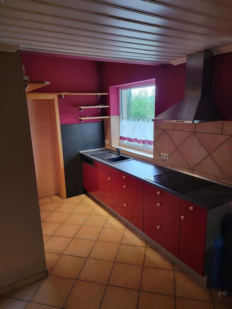 Prodej domu 245 m², pozemek 2.500 m², Woppenroth, Porýní-Falc Prodej domu 245 m², pozemek 2.500 m², Woppenroth, Porýní-Falc