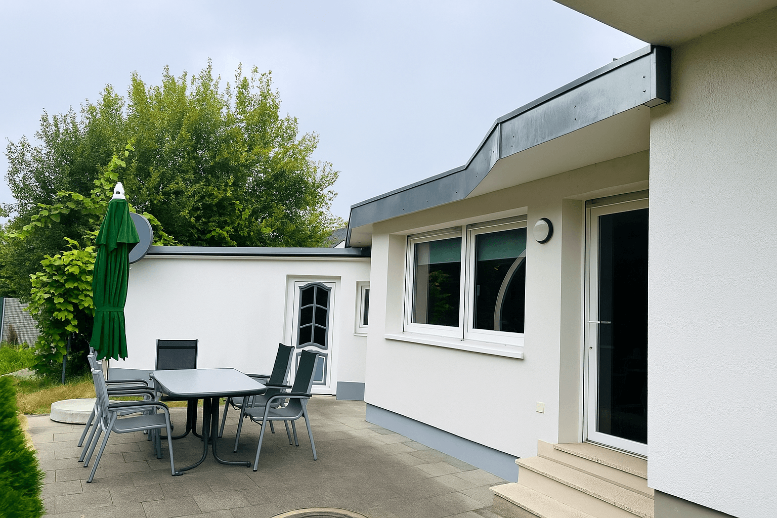 Prodej domu 196 m², pozemek 397 m², Rösrath, Severní Porýní-Vestfálsko Prodej domu 196 m², pozemek 397 m², Rösrath, Severní Porýní-Vestfálsko
