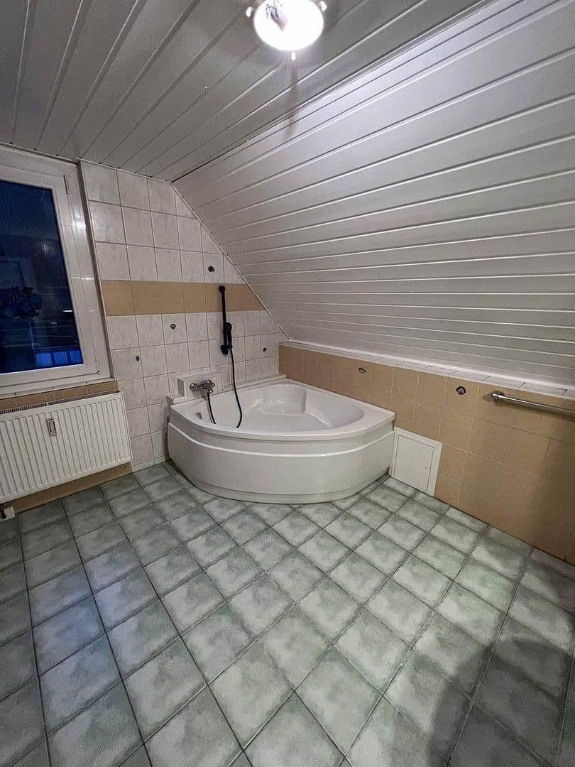 Pronájem bytu 2+1 62 m², Am Brestenberg 9, Schramberg, Bádensko-Württembersko Pronájem bytu 2+1 62 m², Am Brestenberg 9, Schramberg, Bádensko-Württembersko