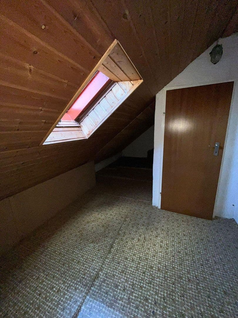 Prodej domu 128 m², pozemek 407 m², Brunnenstr. 40, Schwanstetten, Bavorsko Prodej domu 128 m², pozemek 407 m², Brunnenstr. 40, Schwanstetten, Bavorsko