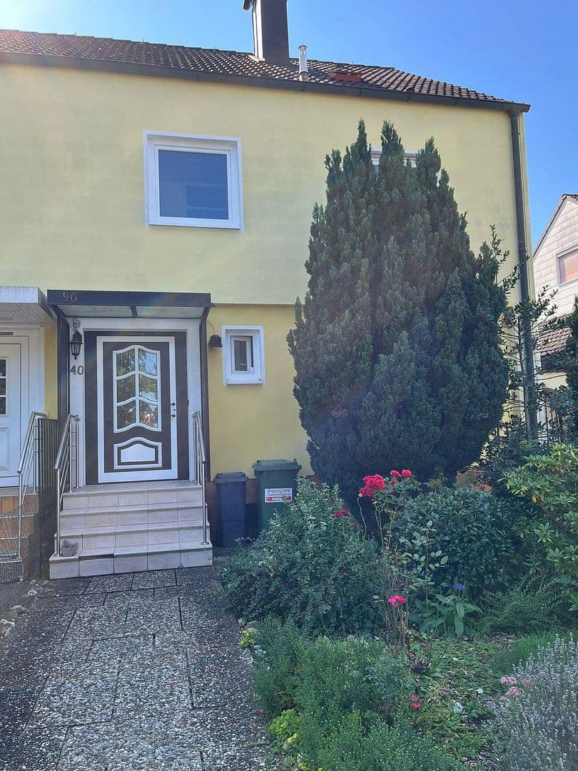 Prodej domu 128 m², pozemek 407 m², Brunnenstr. 40, Schwanstetten, Bavorsko Prodej domu 128 m², pozemek 407 m², Brunnenstr. 40, Schwanstetten, Bavorsko