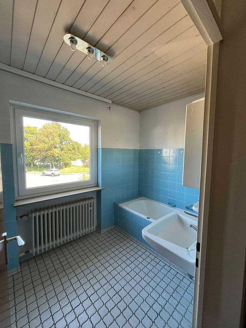 Prodej domu 128 m², pozemek 407 m², Brunnenstr. 40, Schwanstetten, Bavorsko Prodej domu 128 m², pozemek 407 m², Brunnenstr. 40, Schwanstetten, Bavorsko