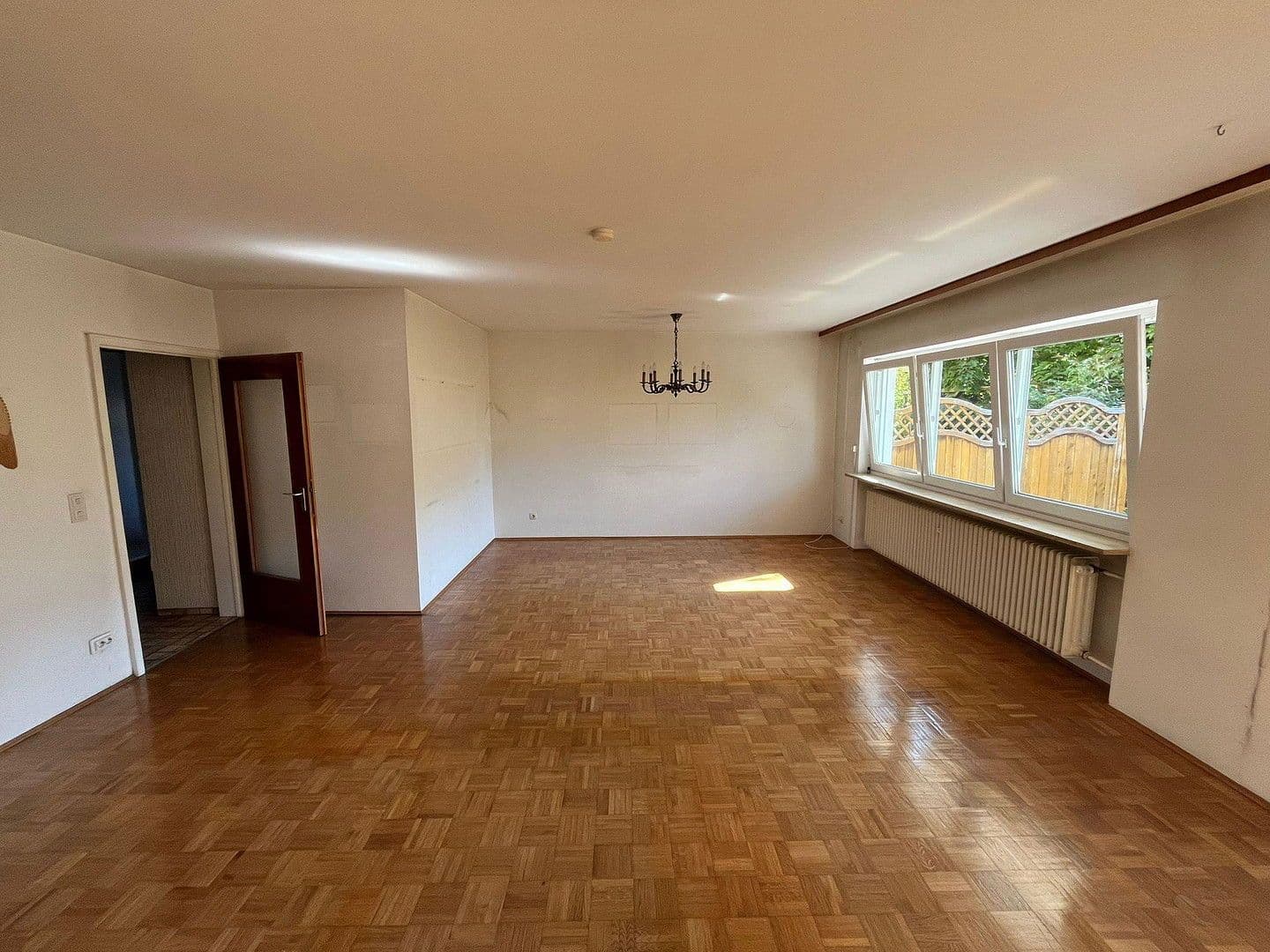 Prodej domu 128 m², pozemek 407 m², Brunnenstr. 40, Schwanstetten, Bavorsko Prodej domu 128 m², pozemek 407 m², Brunnenstr. 40, Schwanstetten, Bavorsko