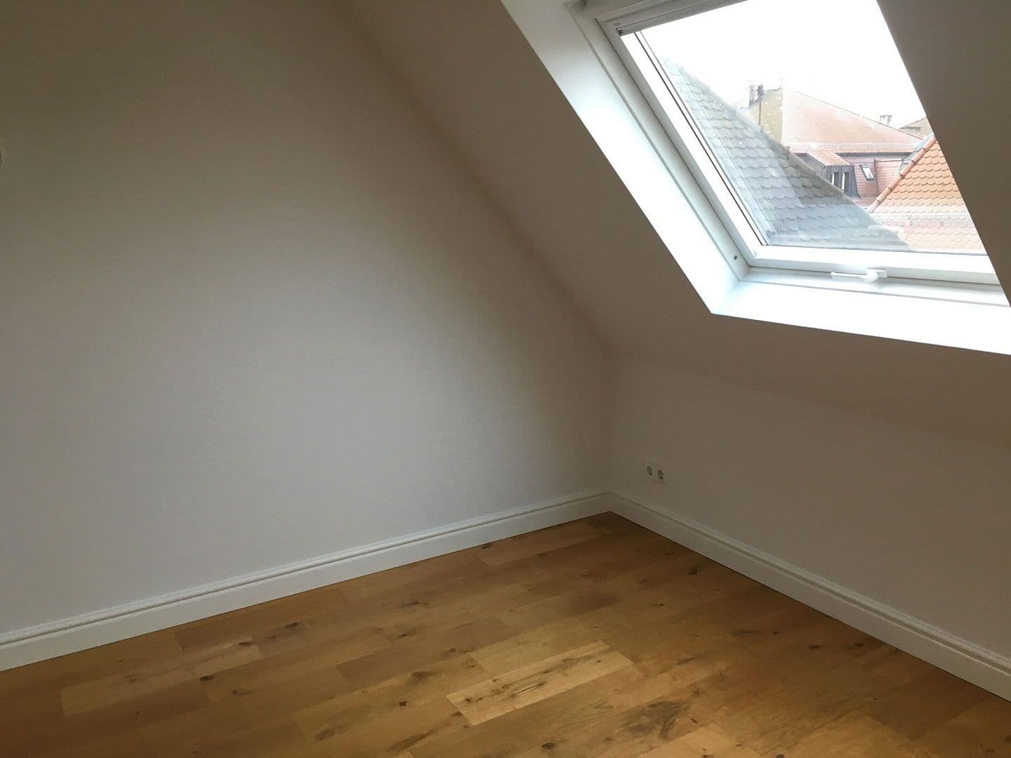 Prodej bytu 4+kk 105 m², Stuttgart, Bádensko-Württembersko Prodej bytu 4+kk 105 m², Stuttgart, Bádensko-Württembersko