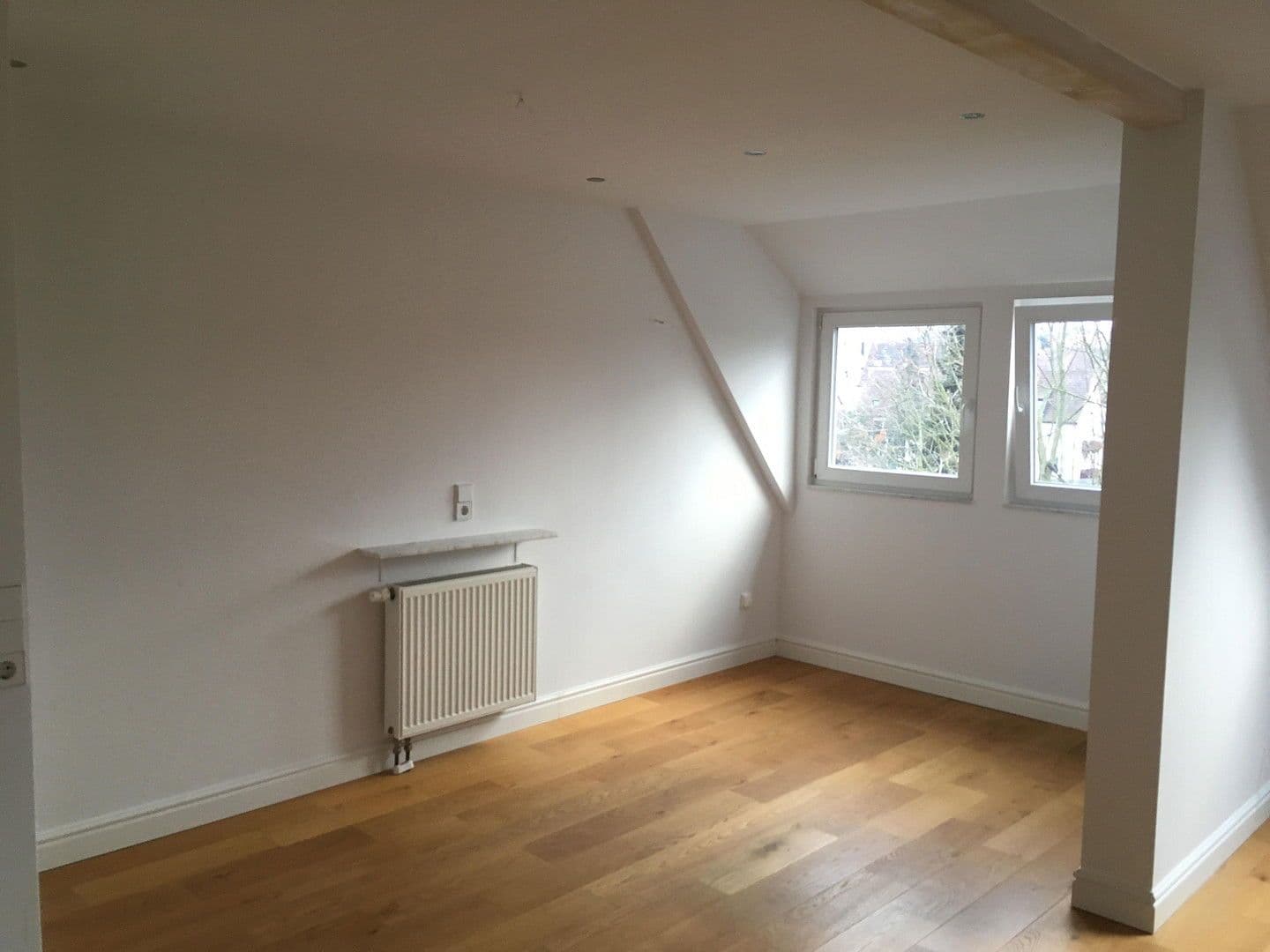 Prodej bytu 4+kk 105 m², Stuttgart, Bádensko-Württembersko Prodej bytu 4+kk 105 m², Stuttgart, Bádensko-Württembersko