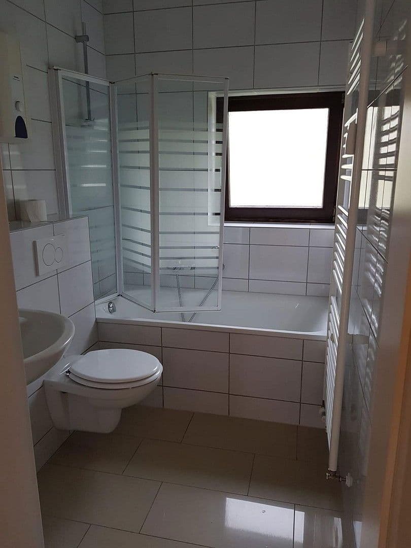 Pronájem bytu 3+1 70 m², Friedrich-Ebert-Straße 11, Kirn, Porýní-Falc Pronájem bytu 3+1 70 m², Friedrich-Ebert-Straße 11, Kirn, Porýní-Falc