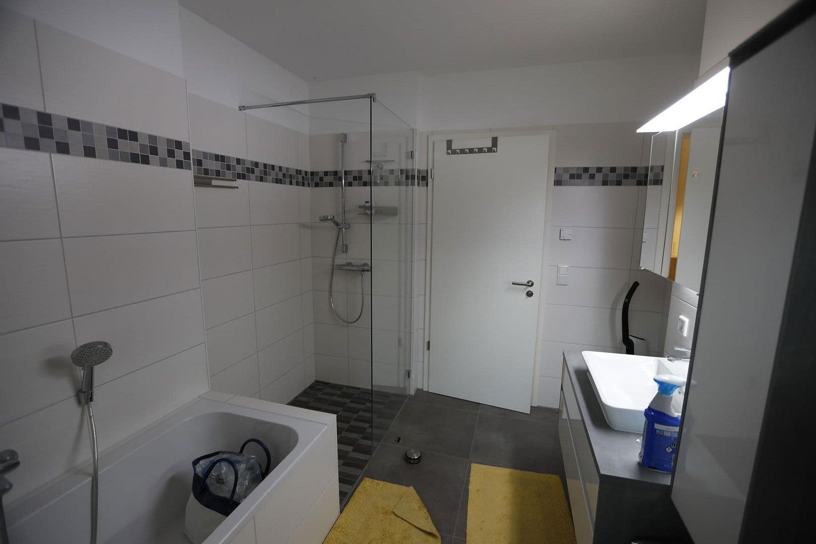 Pronájem bytu 3+1 96 m², Thomas Mann Str. 21, Nuthetal, Braniborsko Pronájem bytu 3+1 96 m², Thomas Mann Str. 21, Nuthetal, Braniborsko